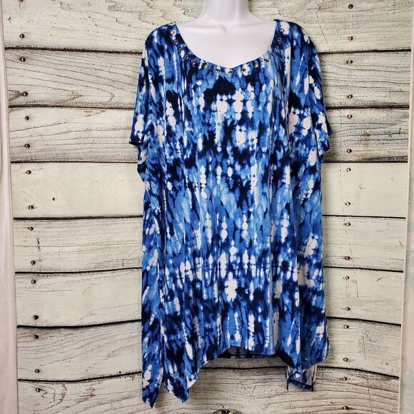 Cato Woman Plus 26/28W Blue Tie Dye Sharkbite Hem Top Beaded Neckline - Picture 1 of 8